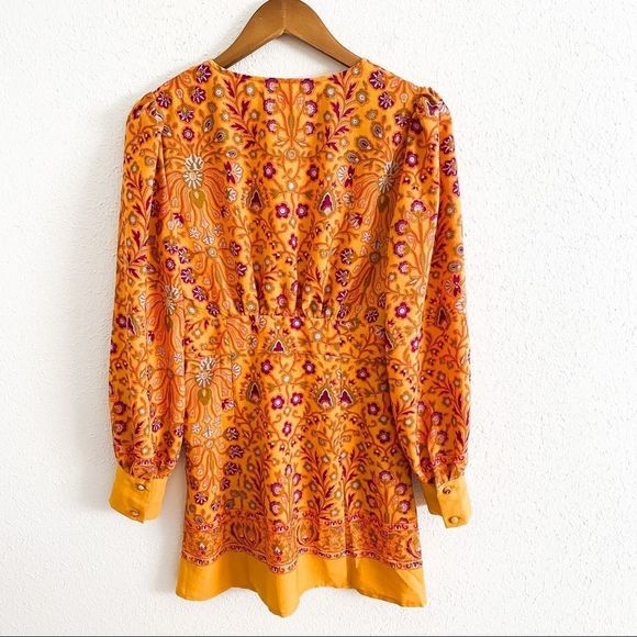 Urban Outfitters Mini Long Sleeved Dress Boho NWT Medium V neck - Picture 5 of 8